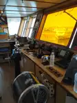 Ambarcațiune de debarcare, cu rezervoare de vânzare