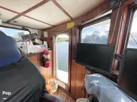 Nava de pescuit tip trauler de vânzare