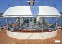 Iaht de vânzare