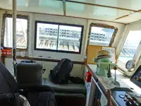 Nava de pescuit tip trauler de vânzare