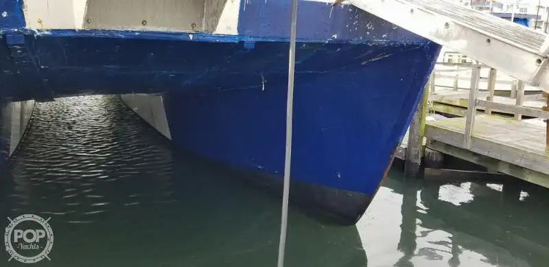 Catamaran de vânzare