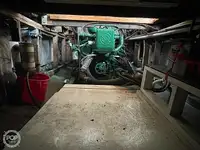 Nava de pescuit tip trauler de vânzare