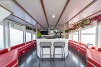 Navă de pasageri de vânzare