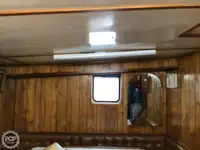 Nava de pescuit tip trauler de vânzare