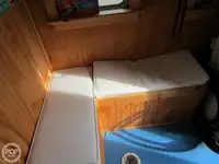 Nava de pescuit tip trauler de vânzare