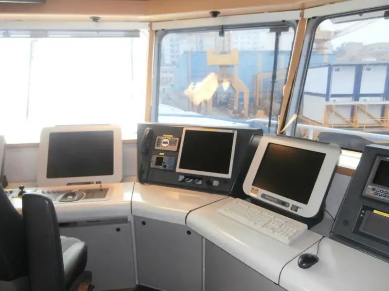 Nava container de vânzare