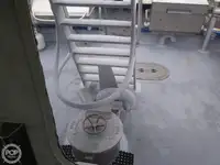 Șalupă de vânzare