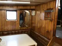 Nava de pescuit tip trauler de vânzare