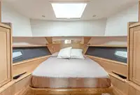 Nava de pescuit tip trauler de vânzare
