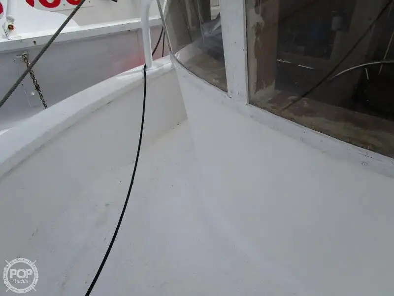Nava de pescuit tip trauler de vânzare