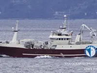 Nava de pescuit cu plase purseine de vânzare