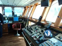 Nava de pescuit tip trauler de vânzare