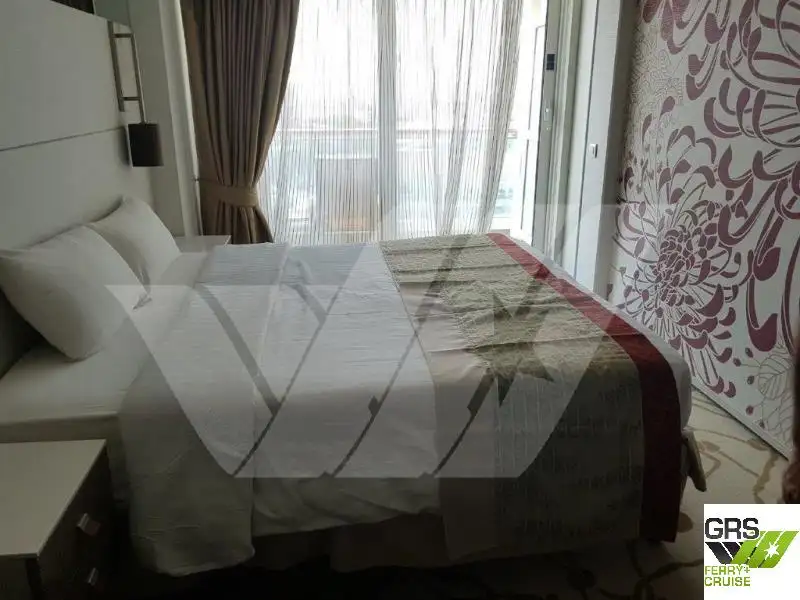 Navă de croazieră de vânzare