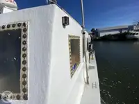 Nava de pescuit tip trauler de vânzare