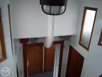 Șalupă de vânzare