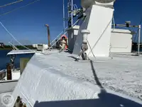 Nava de pescuit tip trauler de vânzare
