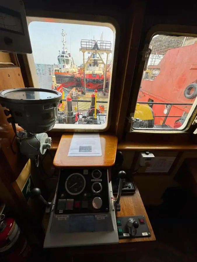 Nava container de vânzare
