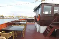 Barjă de vânzare
