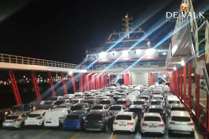 Navă de feribot de vânzare