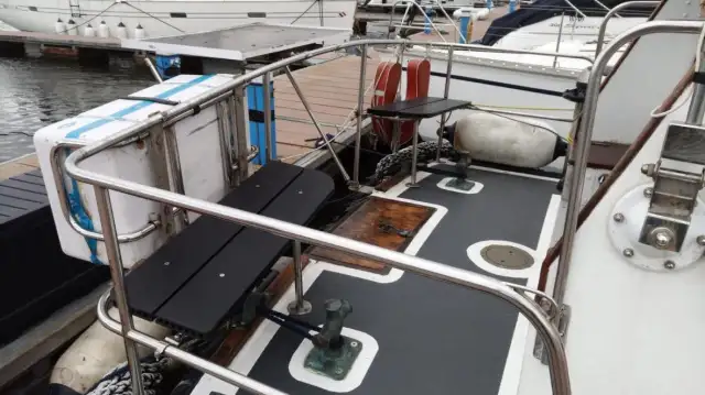 Navă pilot de vânzare