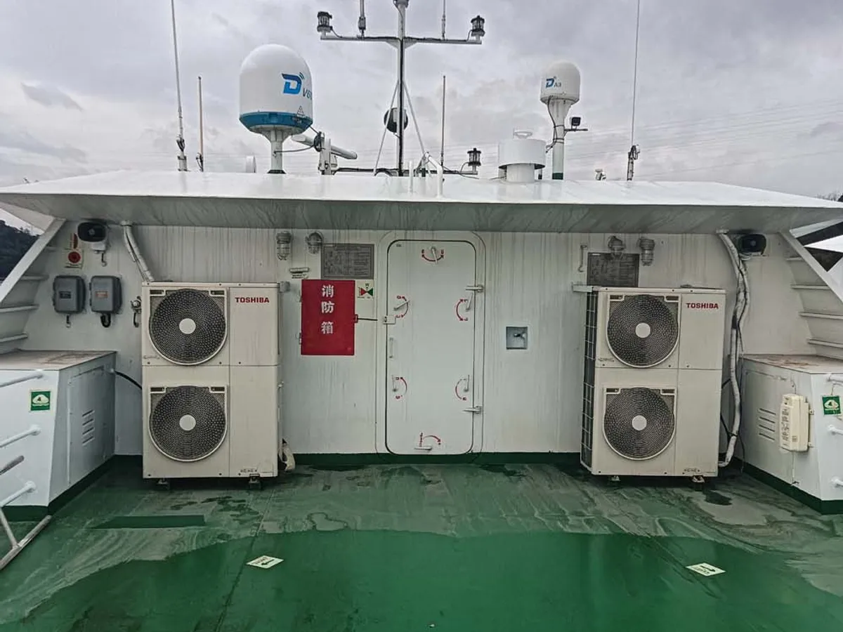 Catamaran de vânzare