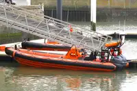 Nava de containere de vânzare