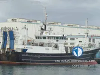 Nava de pescuit tip trauler de vânzare