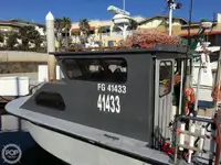 Nava de pescuit tip trauler de vânzare
