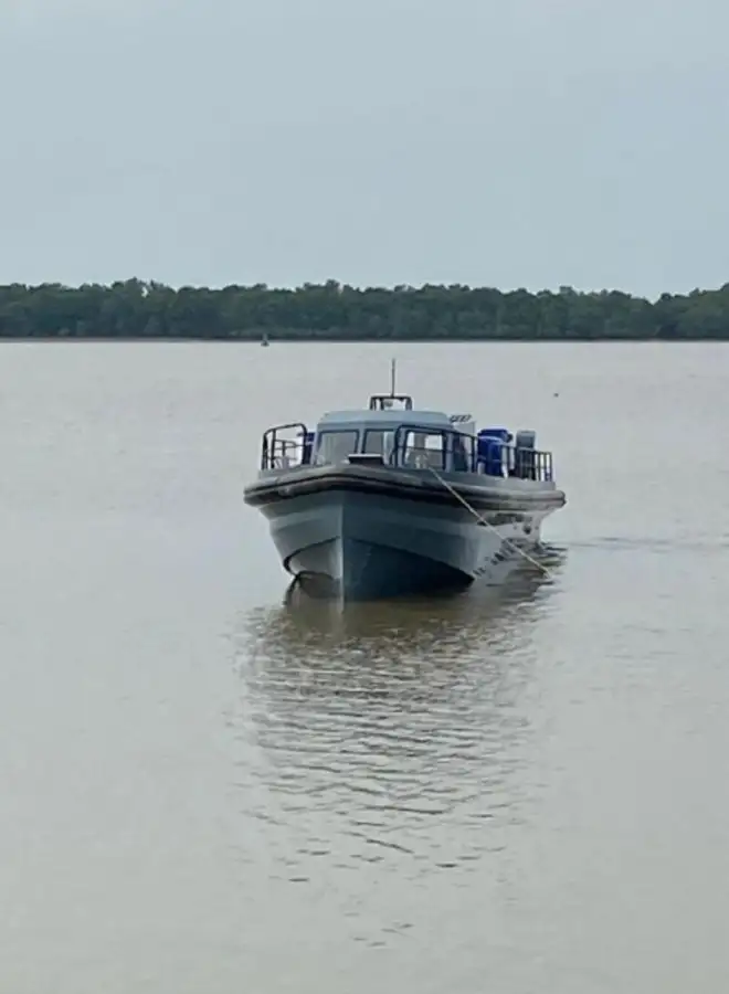 Navă de transport echipaj de vânzare