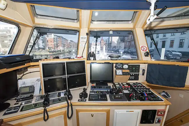 Navă de transport echipaj de vânzare