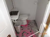 Șalupă de vânzare