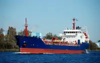 Oil/Chemical tanker de vânzare