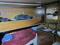 Nava de pescuit tip trauler de vânzare