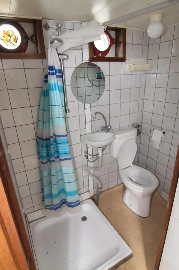 Barjă de vânzare