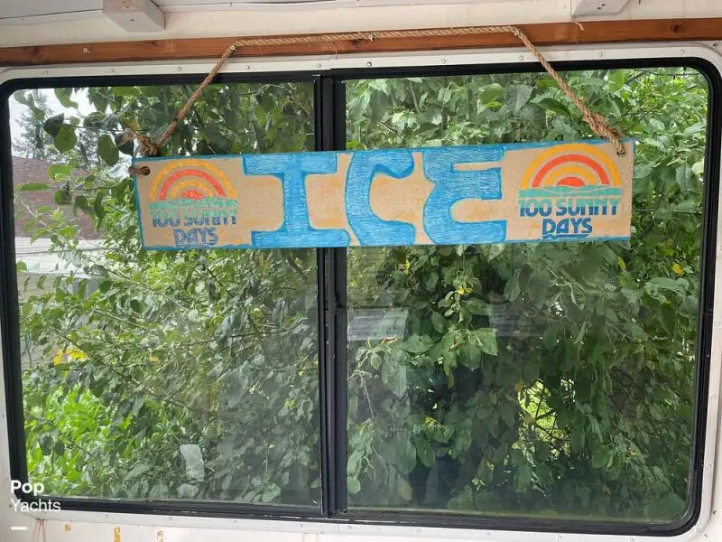 Catamaran de vânzare