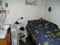 Navă de cercetare de vânzare