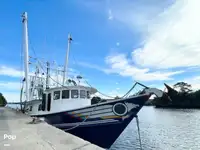 Nava de pescuit tip trauler de vânzare