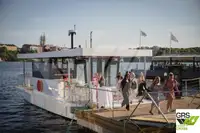 Nava de pasageri de vânzare