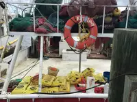 Nava de pescuit tip trauler de vânzare