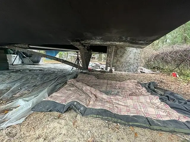 Nava de pescuit tip trauler de vânzare