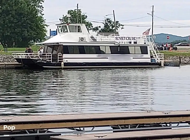 Navă de feribot de vânzare