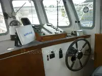 Nava de pescuit tip trauler de vânzare