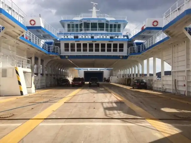 Navă de feribot de vânzare