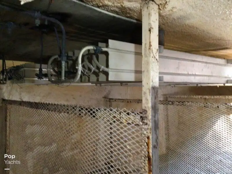 Nava de pescuit tip trauler de vânzare