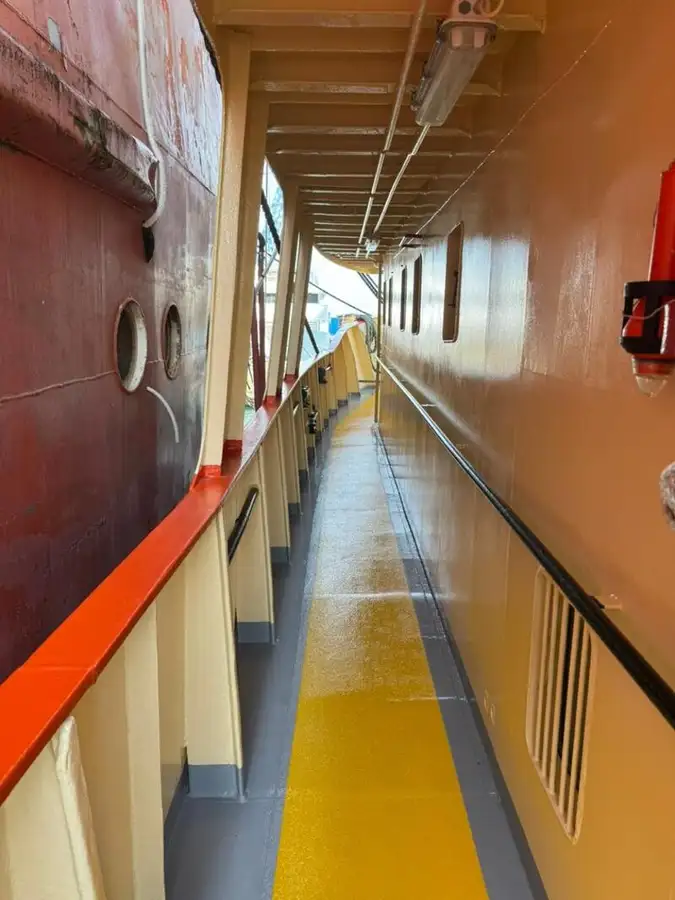 Nava container de vânzare