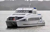 Catamaran de vânzare