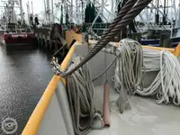 Nava de pescuit tip trauler de vânzare