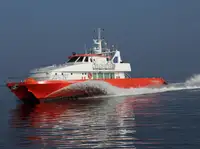 Catamaran de vânzare