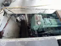 Nava de pescuit tip trauler de vânzare