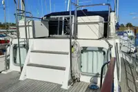 Nava de pescuit tip trauler de vânzare